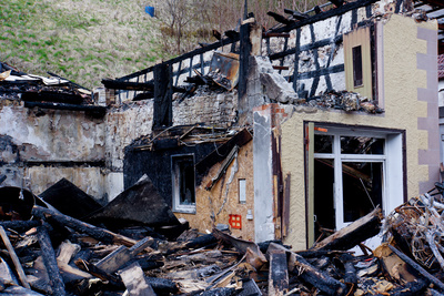Bild 1: "Fataler Schaden durch Gebäudebrand"